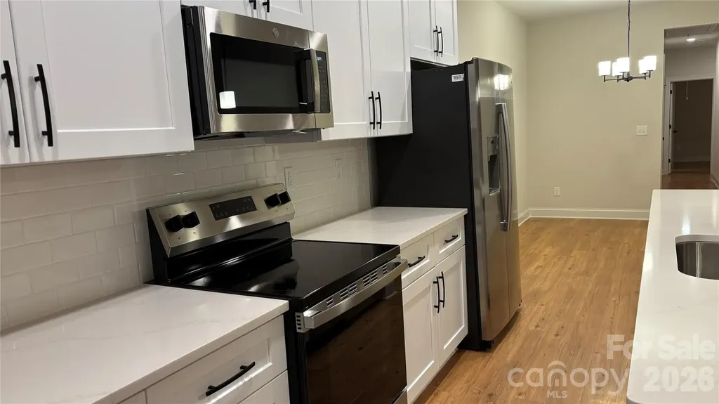 4817 Victoria Avenue Charlotte NC 28269