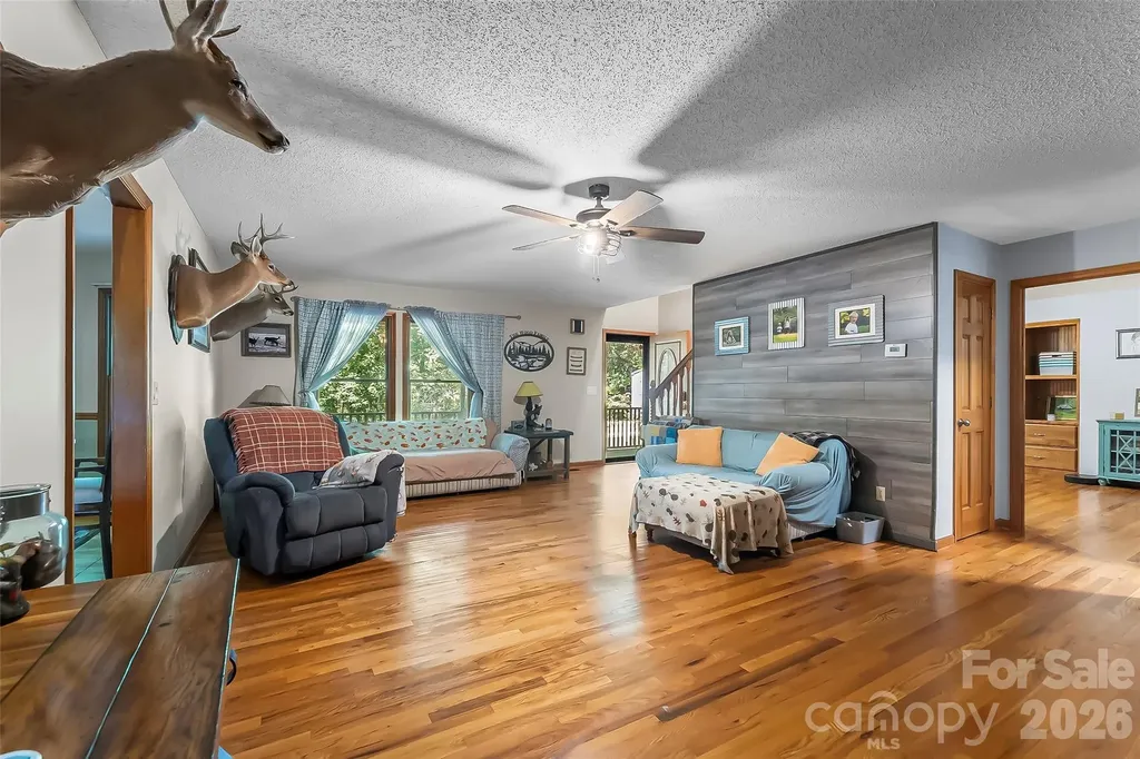 34 Lakeside Drive Marion NC 28752
