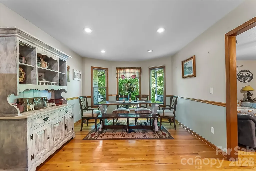 34 Lakeside Drive Marion NC 28752