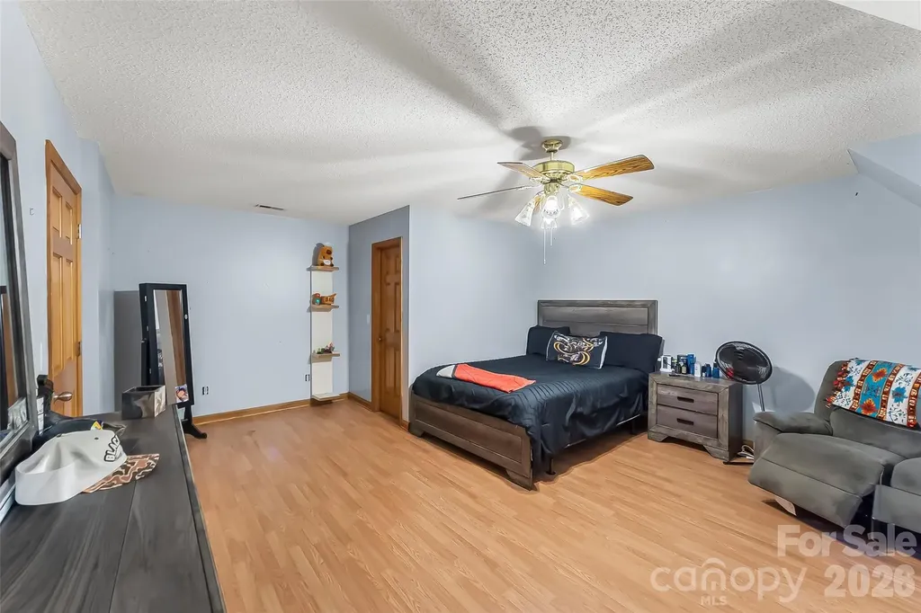 34 Lakeside Drive Marion NC 28752