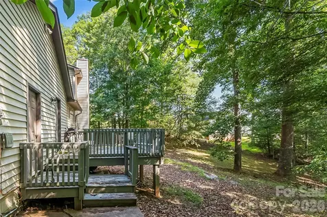 34 Lakeside Drive Marion NC 28752
