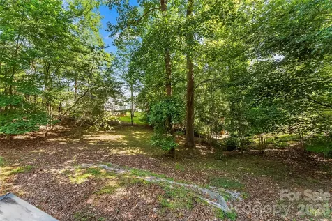 34 Lakeside Drive Marion NC 28752