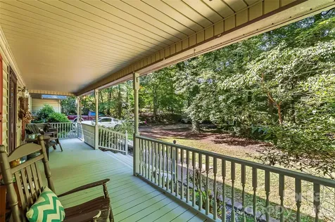 34 Lakeside Drive Marion NC 28752