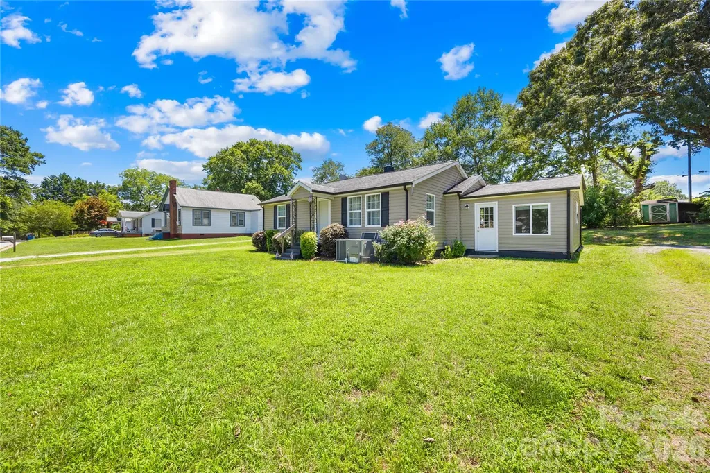 316 20th Avenue NE Hickory NC 28601