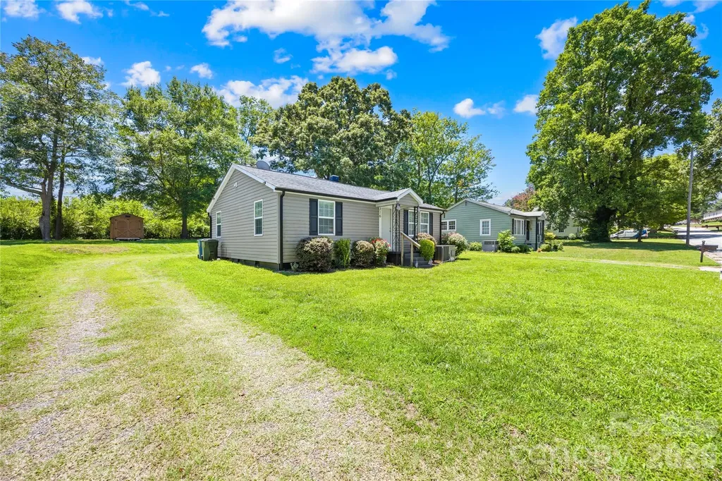 316 20th Avenue NE Hickory NC 28601