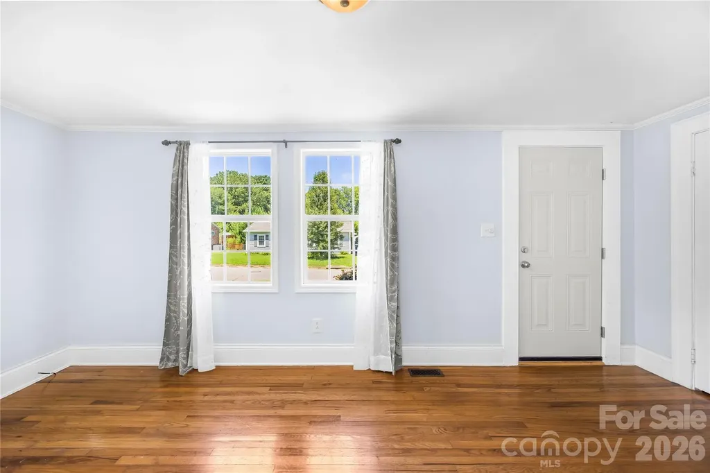 316 20th Avenue NE Hickory NC 28601