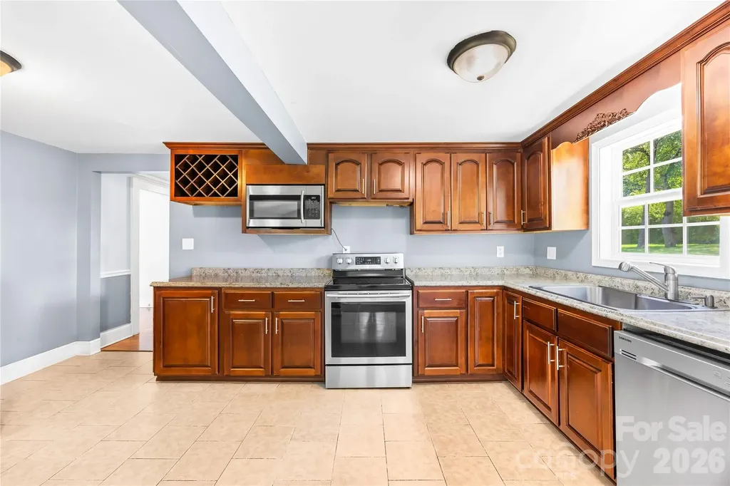 316 20th Avenue NE Hickory NC 28601