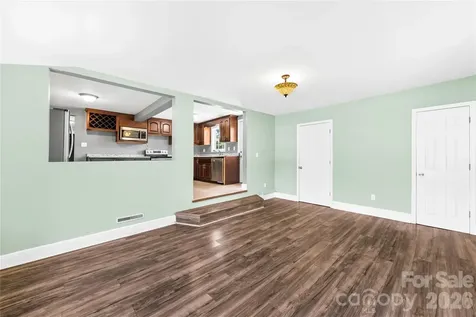 316 20th Avenue NE Hickory NC 28601