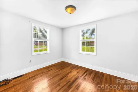 316 20th Avenue NE Hickory NC 28601