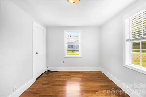 316 20th Avenue NE Hickory NC 28601