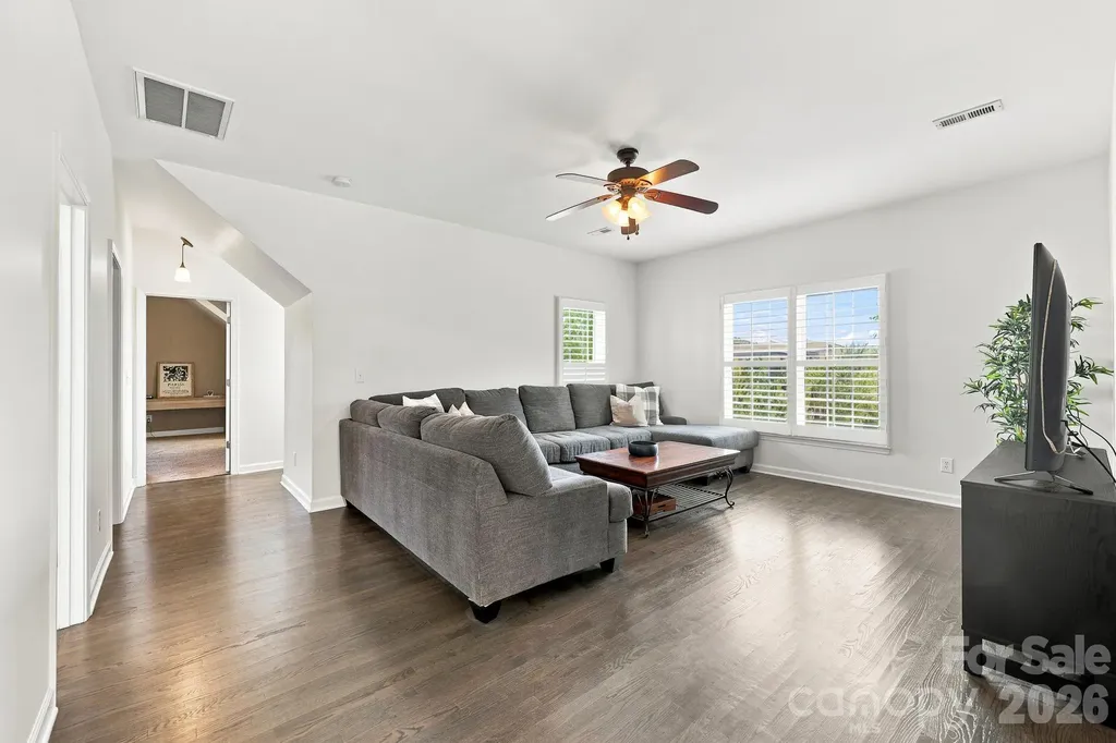 5601 Underwood Avenue Charlotte NC 28213