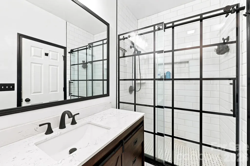5601 Underwood Avenue Charlotte NC 28213