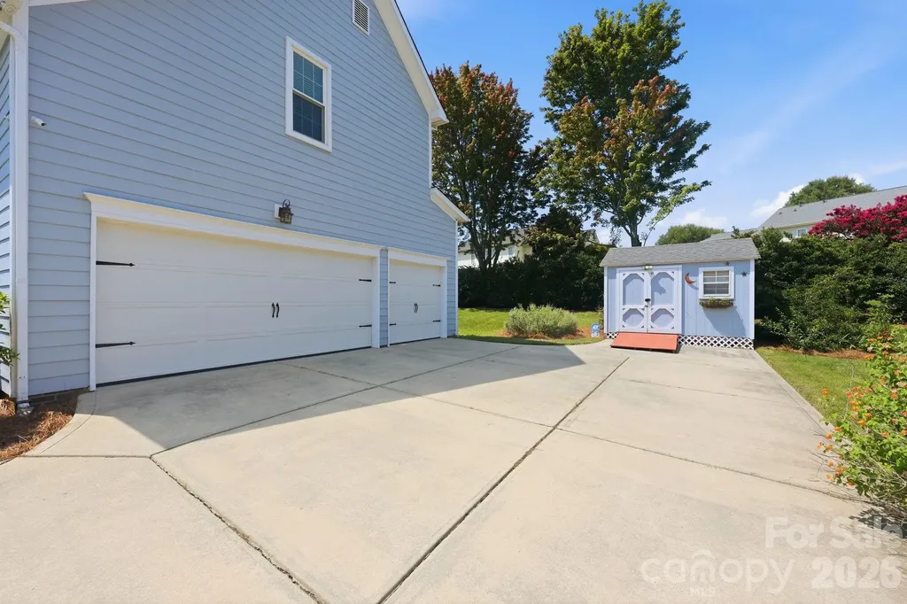 5601 Underwood Avenue Charlotte NC 28213