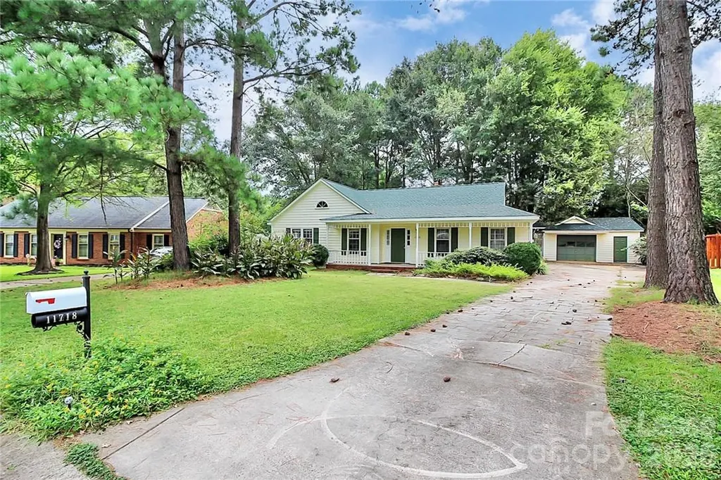 11718 Fernhurst Lane Charlotte NC 28277