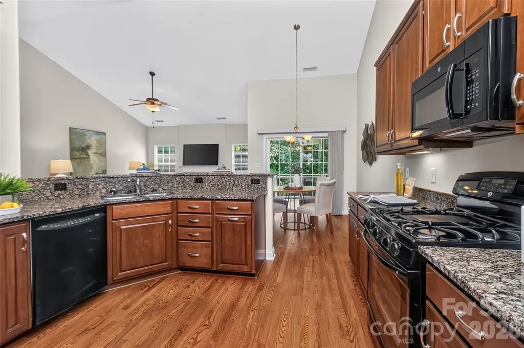 1205 Williamstown Road Matthews NC 28105