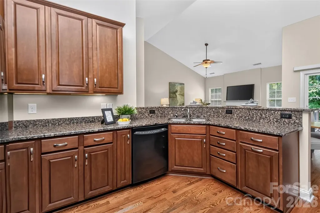 1205 Williamstown Road Matthews NC 28105