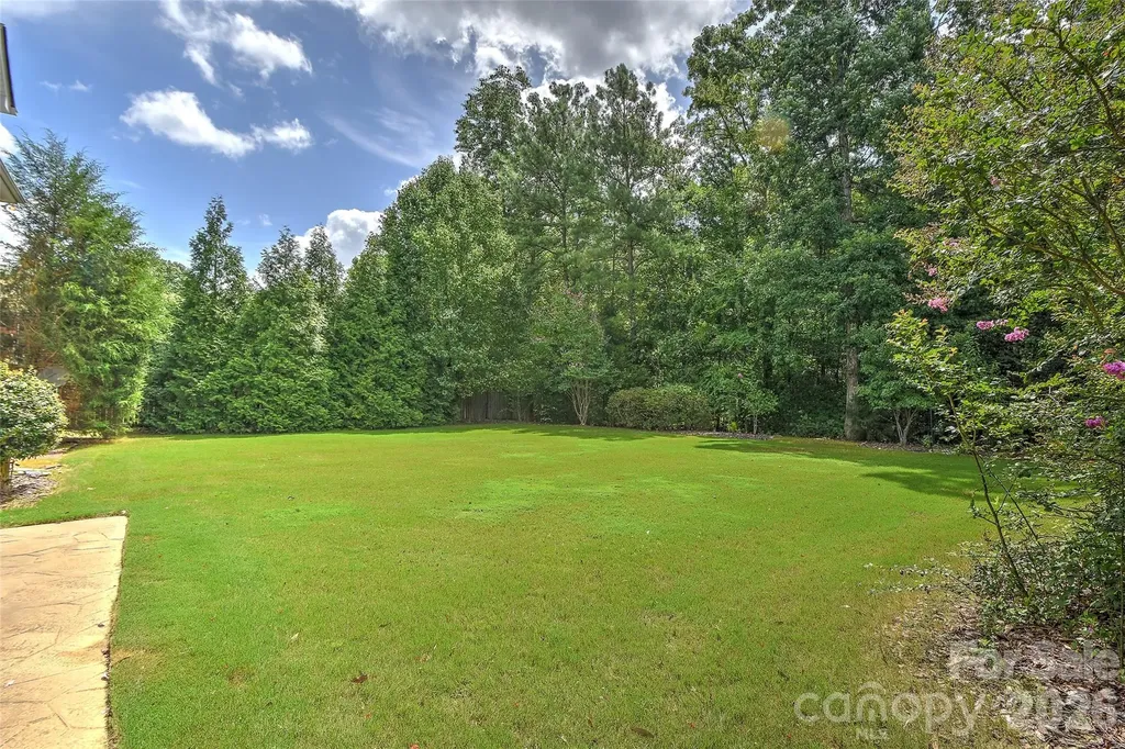 1205 Williamstown Road Matthews NC 28105