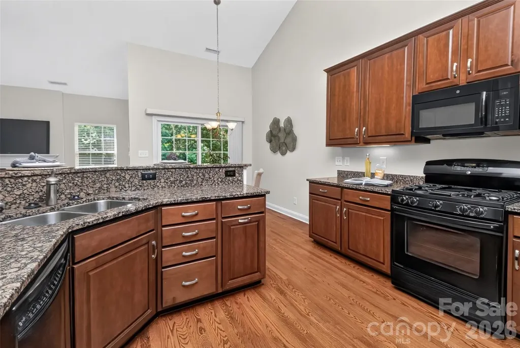 1205 Williamstown Road Matthews NC 28105
