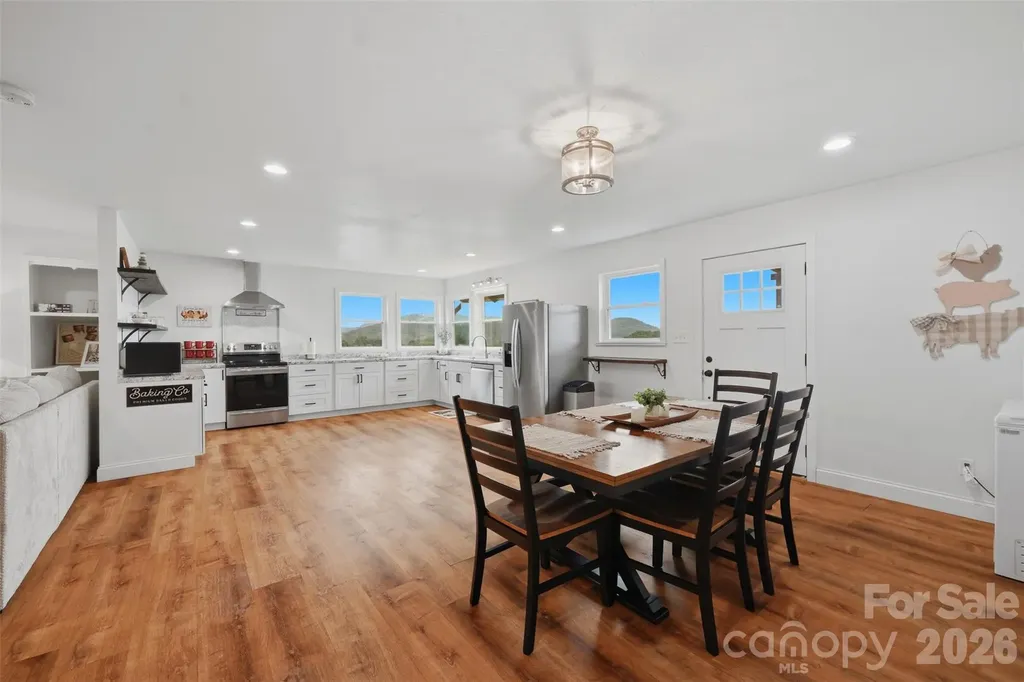 1127 Black Oak Ridge Road Taylorsville NC 28681