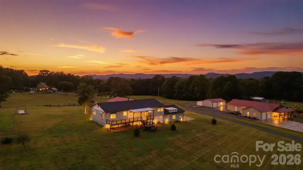 1127 Black Oak Ridge Road Taylorsville NC 28681