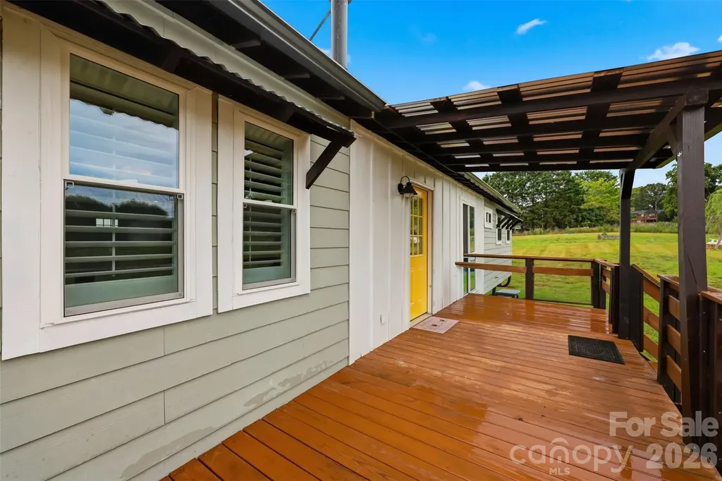 1127 Black Oak Ridge Road Taylorsville NC 28681