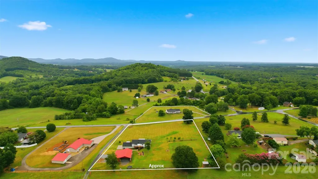 1127 Black Oak Ridge Road Taylorsville NC 28681