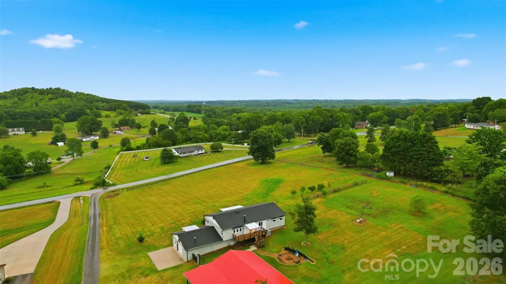 1127 Black Oak Ridge Road Taylorsville NC 28681