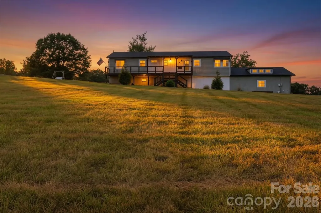 1127 Black Oak Ridge Road Taylorsville NC 28681