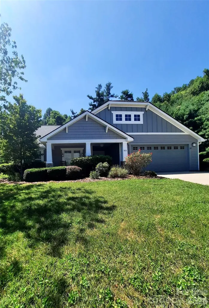 208 Snowy Egret Way Hendersonville NC 28792