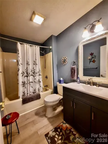 208 Snowy Egret Way Hendersonville NC 28792