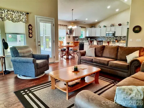 208 Snowy Egret Way Hendersonville NC 28792