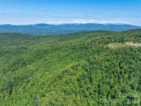 632 Justus Case Mountain Place Hendersonville NC 28792