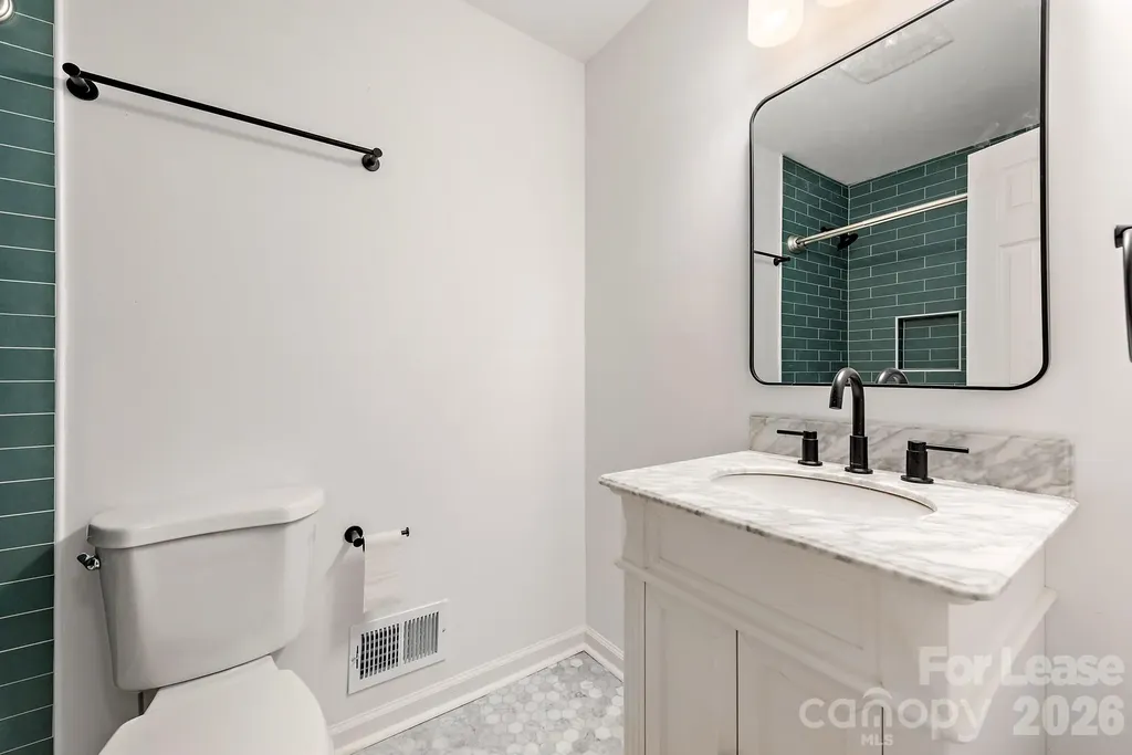 1129 Eastview Drive Charlotte NC 28211