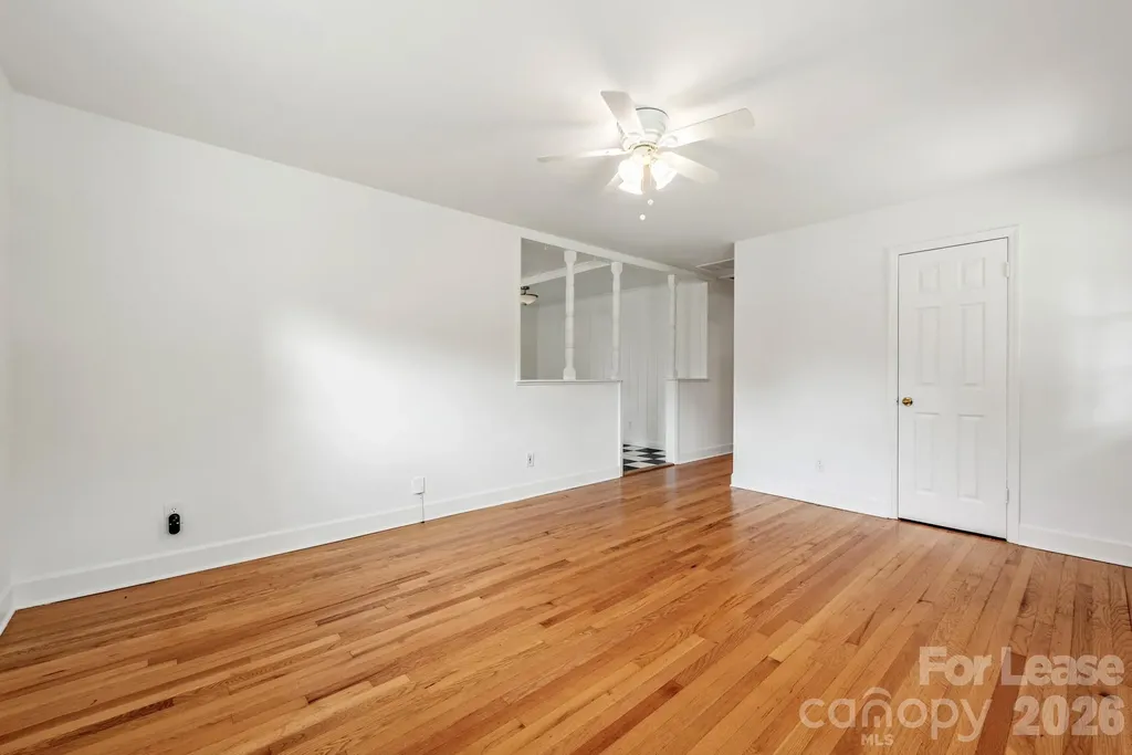 1129 Eastview Drive Charlotte NC 28211
