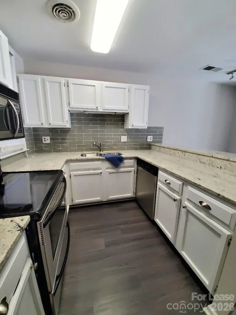 230 S Cedar Street Charlotte NC 28202