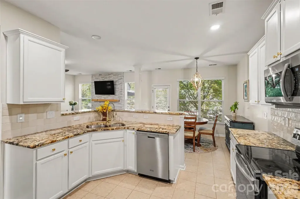 3324 Brackhill Street Davidson NC 28036