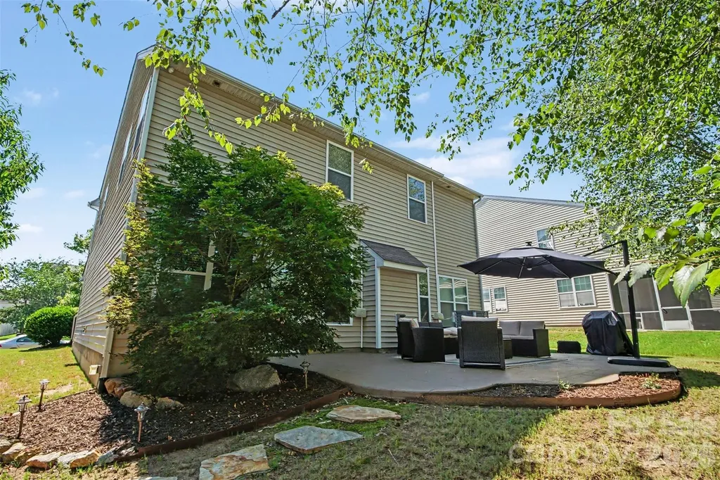 3324 Brackhill Street Davidson NC 28036