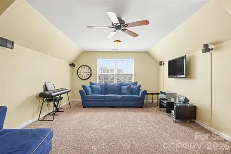 3324 Brackhill Street Davidson NC 28036
