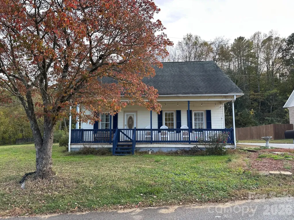 Hickory NC, 302 Catawba Avenue