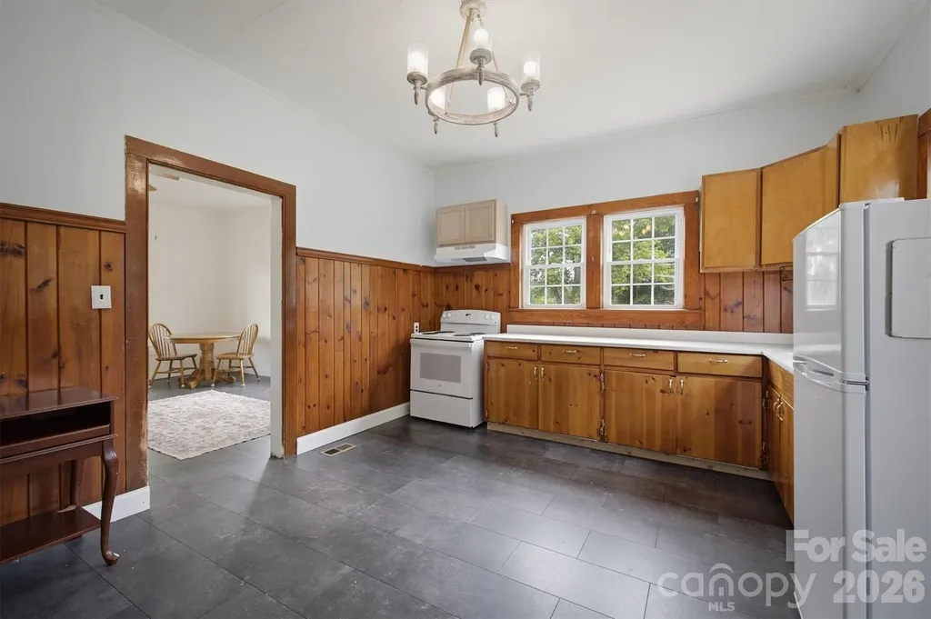 302 Catawba Avenue Hickory NC 28601