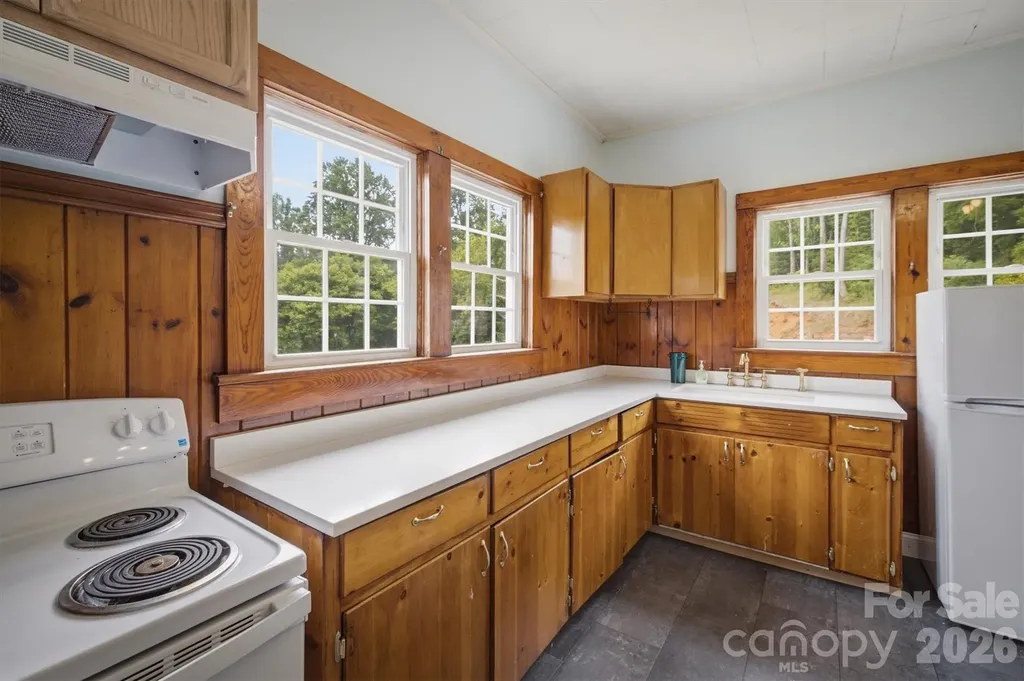 302 Catawba Avenue Hickory NC 28601