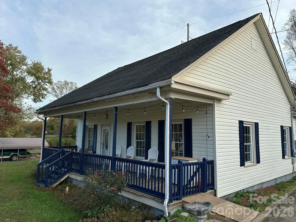 302 Catawba Avenue Hickory NC 28601