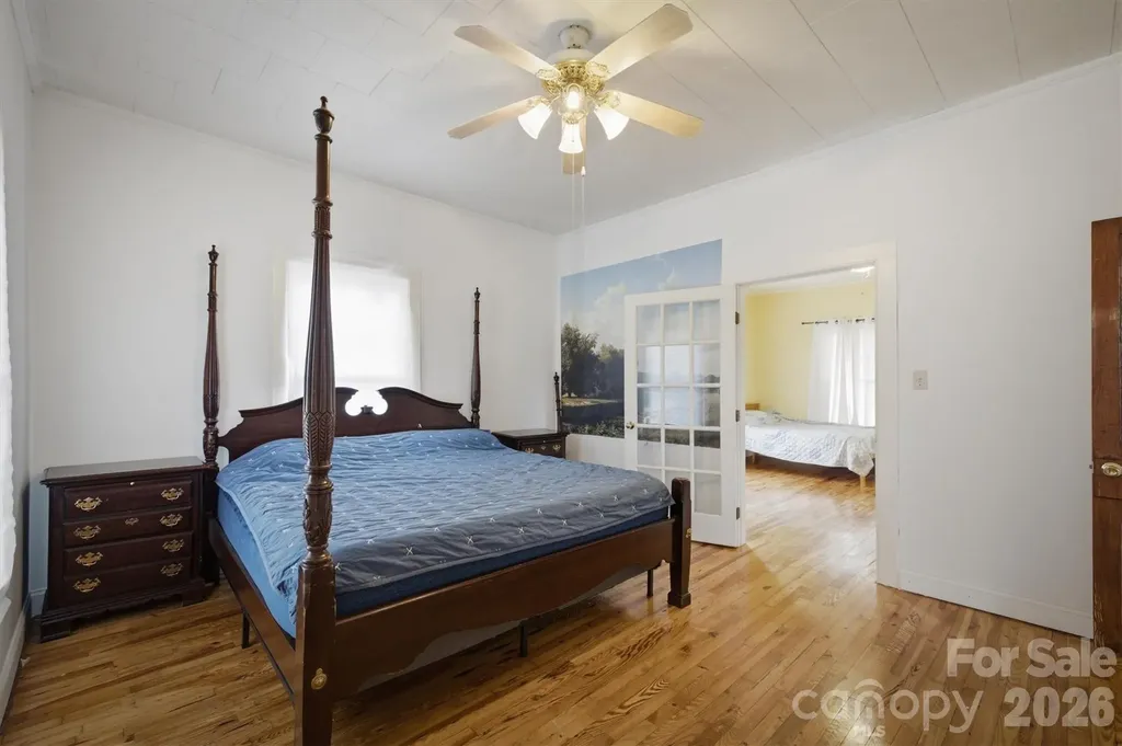 302 Catawba Avenue Hickory NC 28601