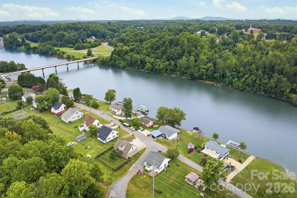 302 Catawba Avenue Hickory NC 28601