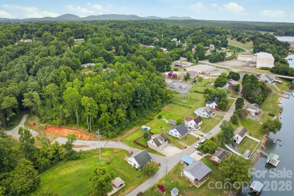302 Catawba Avenue Hickory NC 28601