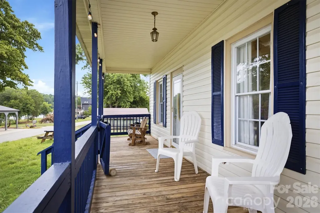 302 Catawba Avenue Hickory NC 28601