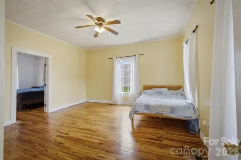 302 Catawba Avenue Hickory NC 28601