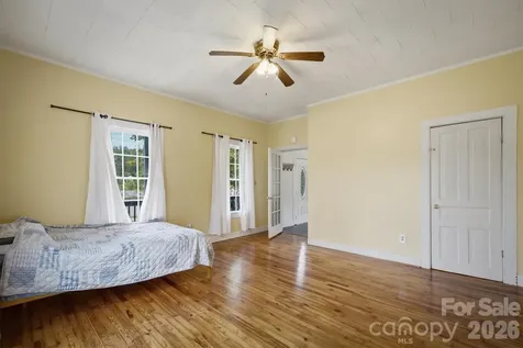 302 Catawba Avenue Hickory NC 28601