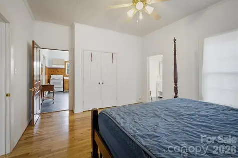 302 Catawba Avenue Hickory NC 28601