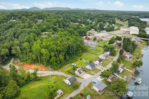 302 Catawba Avenue Hickory NC 28601